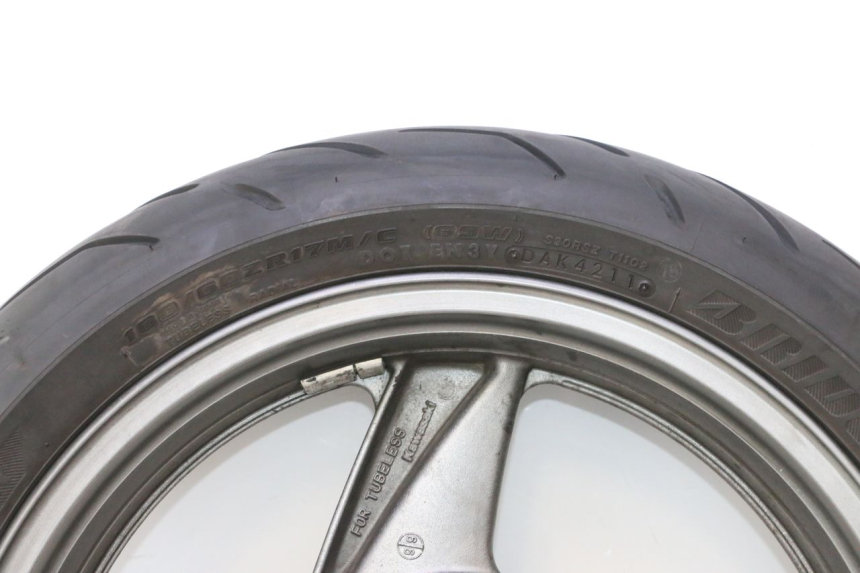 photo de HINTERRADFELGE UND REIFEN KAWASAKI ZZR 600 (1995 - 2004) - Zoom auf Gebrauchszustand
