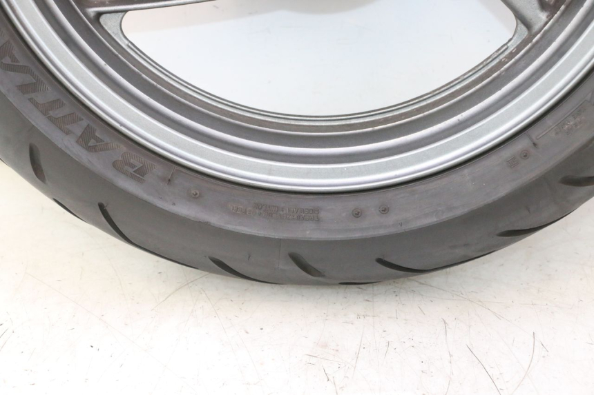 photo de HINTERRADFELGE UND REIFEN KAWASAKI ZZR 600 (1995 - 2004) - Alternative Perspektive