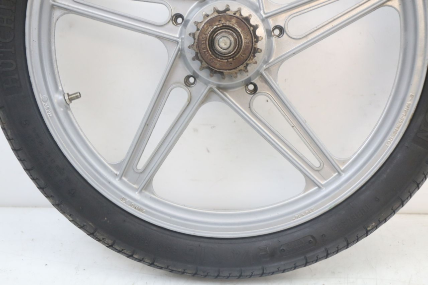 photo de HINTERRAD PEUGEOT 103 VOGUE VS2 50 (2004 - 2017) - Technische Nahaufnahme