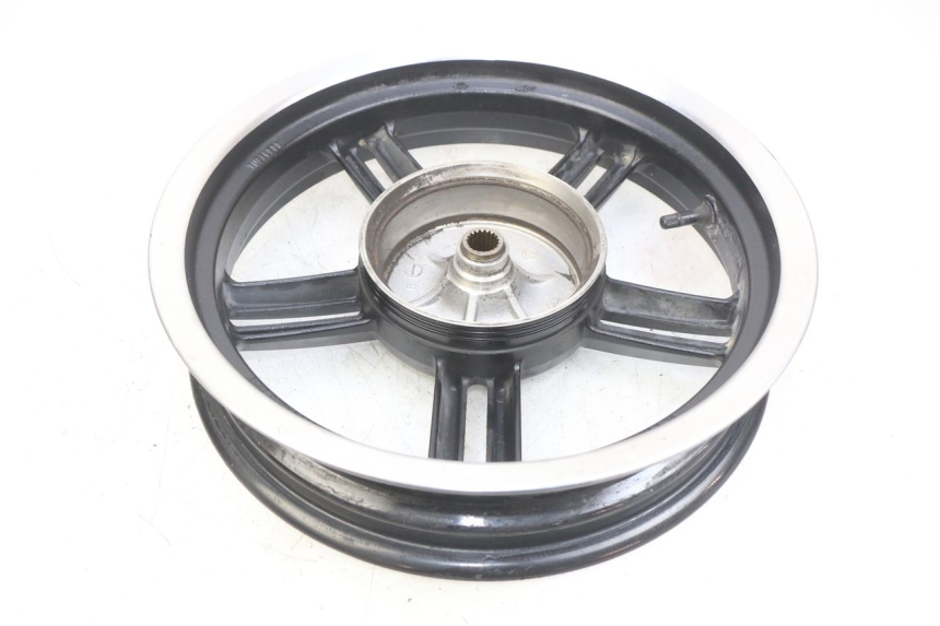 photo de HINTEN FELGE KYMCO AGILITY 16+ 4T 50 (2018 - 2023) - Zoom auf Komponenten