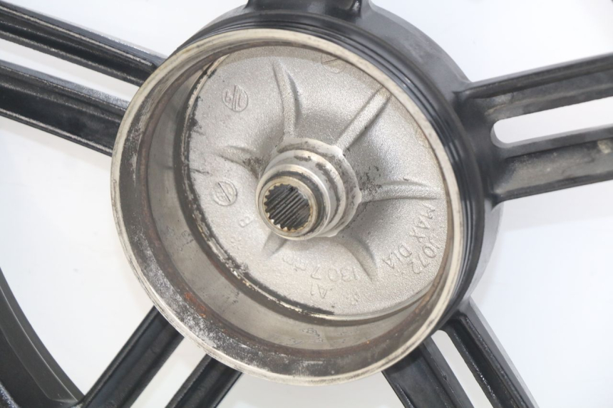 photo de HINTEN FELGE KYMCO AGILITY 16+ 4T 50 (2018 - 2023) - Technische Nahaufnahme