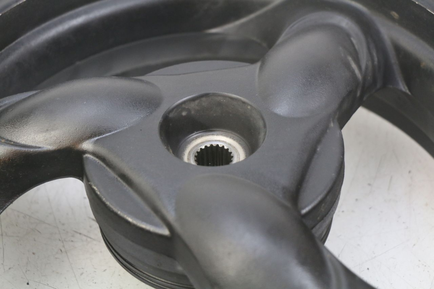 photo de HINTEN FELGE KYMCO AGILITY 4T 50 (2018 - 2022) - Charakteristische Merkmale