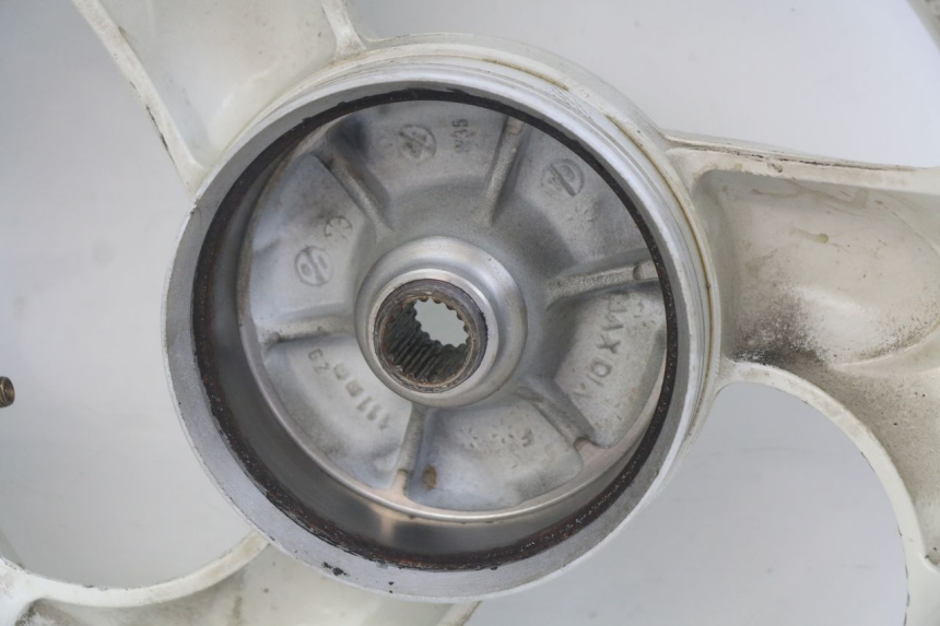 photo de HINTENES FELGE KYMCO AGILITY 4T 50 (2005 - 2018) - Technische Nahaufnahme