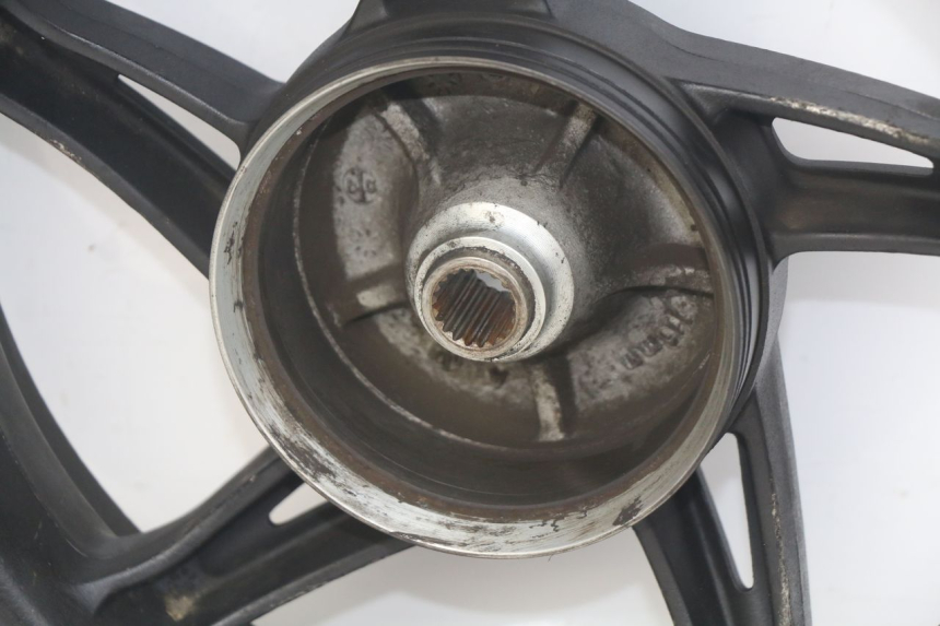 photo de HINTEN FELGE KYMCO AGILITY RS 4T 50 (2009 - 2013) - Technische Nahaufnahme