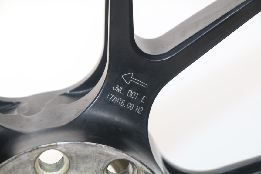 photo de HINTERRADFELGE MV AGUSTA BRUTALE R WALLY 910 (2008 - 2008) - Oberflächenzustand und Material