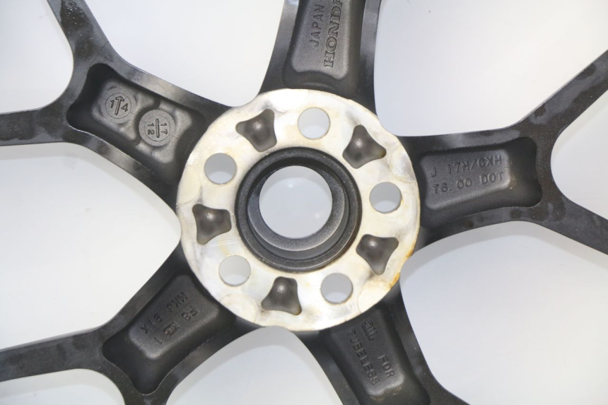 photo de HINTERRAD HONDA CB R 1000 (2018 - 2023) - Fokus auf die Struktur