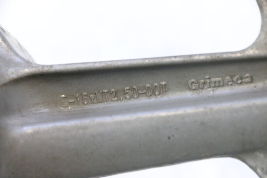 photo de HINTERRADFELGE HONDA CB TWO FIFTY 250 (1991 - 2002) - Hochauflösende Nahaufnahme