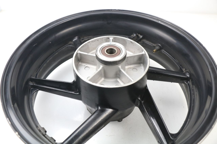 photo de HINTERRADFELGE HONDA CBR 919 RR FIREBLADE 900 (1998 - 1999) - Zoom auf Gebrauchszustand