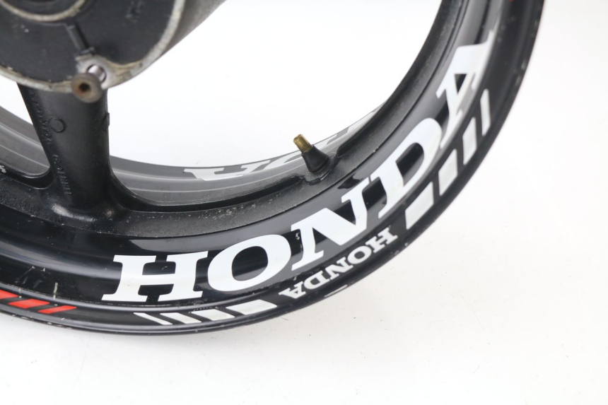 photo de HINTERRADFELGE HONDA CBR 929 RR FIREBLADE 900 (2000 - 2001) - Weitere Ansicht des Artikels