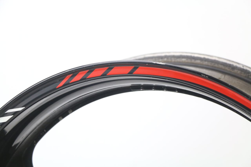 photo de HINTERRADFELGE HONDA CBR 929 RR FIREBLADE 900 (2000 - 2001) - Detaillierte Sichtprüfung