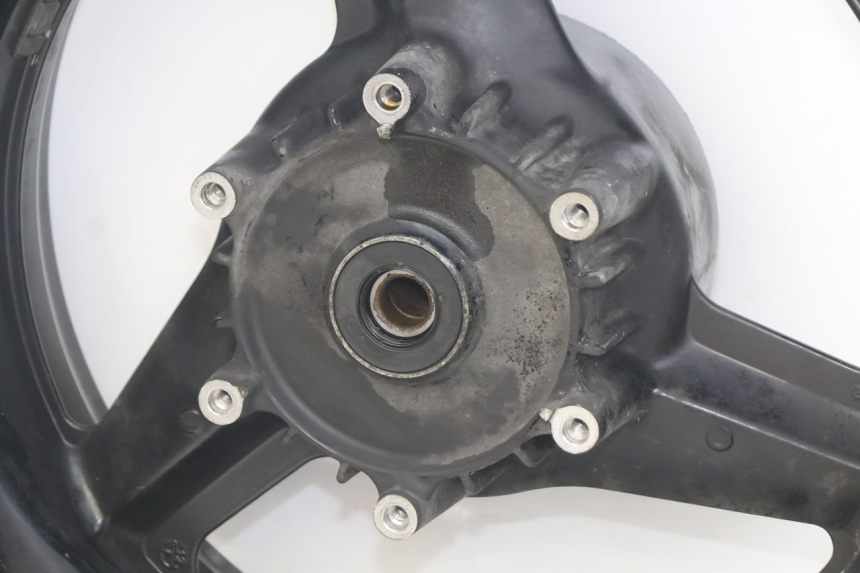 photo de HINTERRAD HONDA CBR F SC25 1000 (1989 - 1992) - Hochauflösende Nahaufnahme