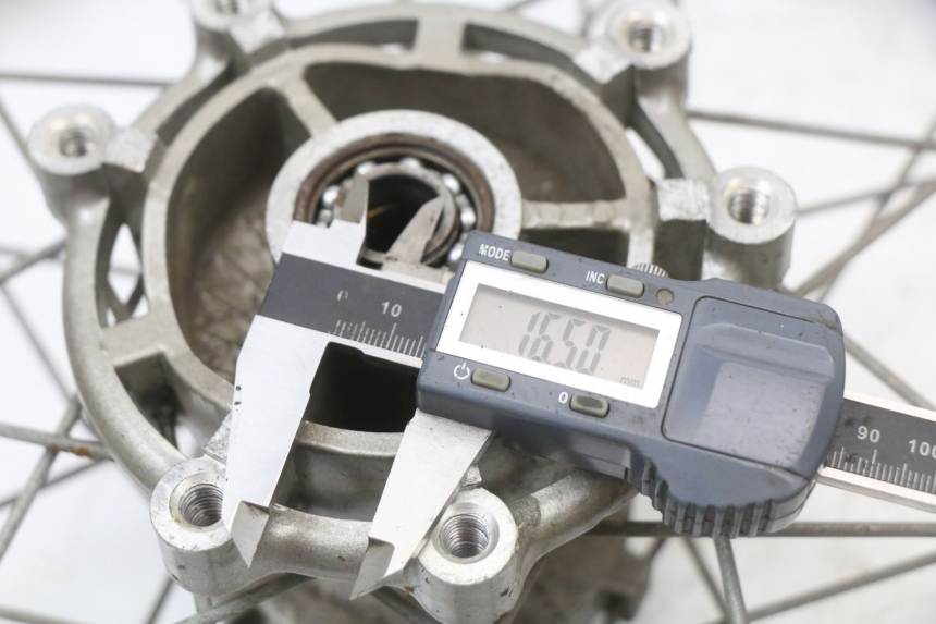 photo de HINTERRADFELGE SHERCO CITY CORP 125 (2003 - 2007) - Detailansicht des Bauteils