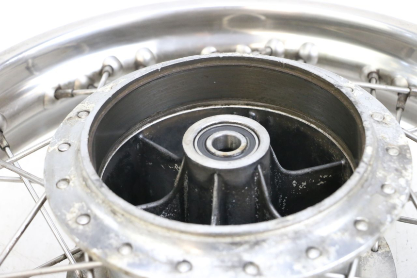 photo de HINTERRADFELGE APRILIA CLASSIC 125 (1995 - 2001) - Hochauflösende Nahaufnahme