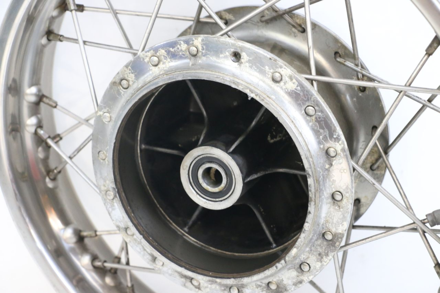 photo de HINTERRADFELGE APRILIA CLASSIC 125 (1995 - 2001) - Oberflächenzustand und Material