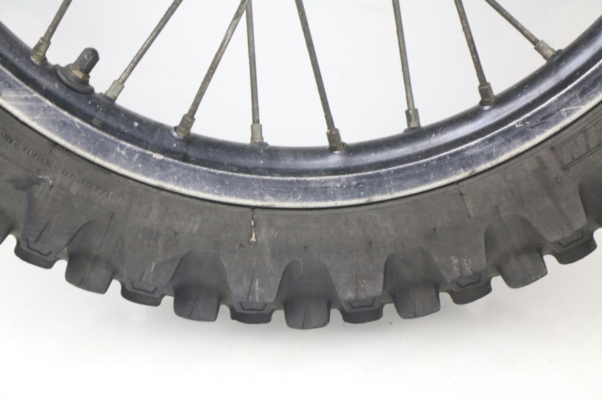 photo de HINTERRADFELGE HONDA CR 125 (2000 - 2001) - Details der Befestigungspunkte