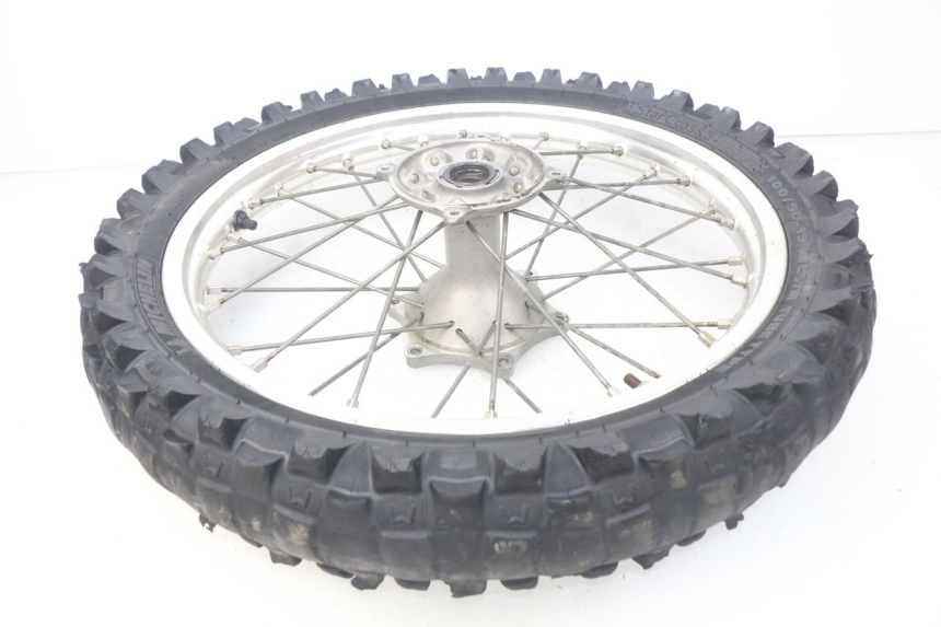 photo de HINTEN FELGE HONDA CRF 250 (2016 - 2017) - Details der Befestigungspunkte