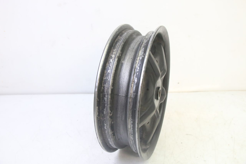 photo de HINTERRADFELGE YAMAHA CYGNUS X INJECTION 125 (2007 - 2013) - Details der Befestigungspunkte