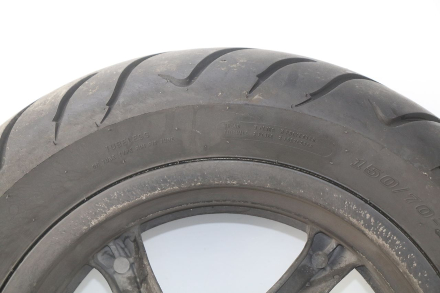 photo de HINTEN FELGE KYMCO DINK STREET 125 (2009 - 2014) - Details der Befestigungspunkte