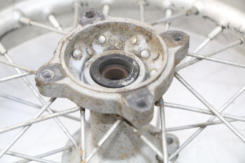 photo de HINTERRADFELGE CRZ DIRTBIKE 140 - Zoom auf Gebrauchszustand