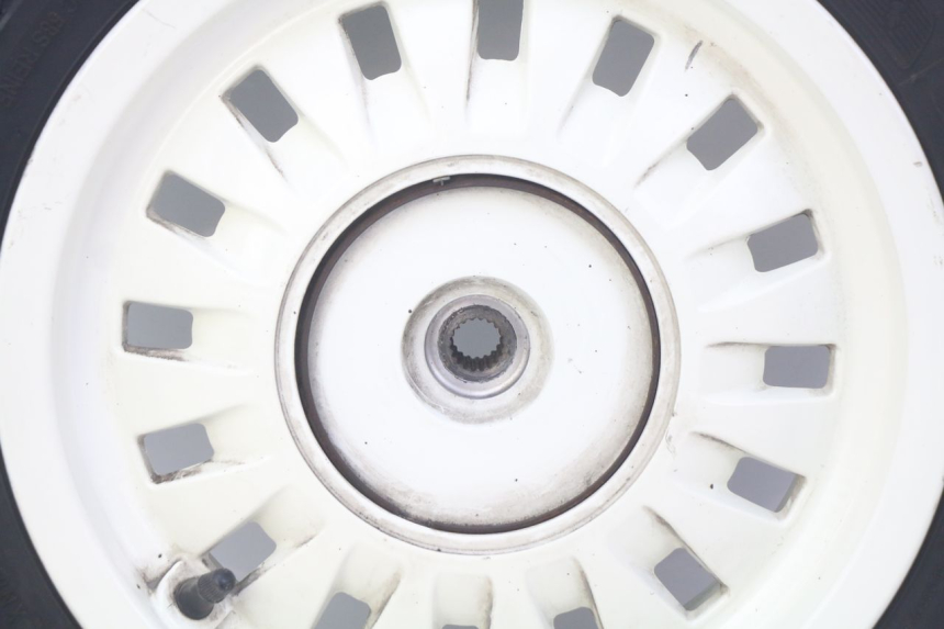 photo de HINTERRAD PEUGEOT DJANGO 2T 50 (2014 - 2019) - Details der Befestigungspunkte