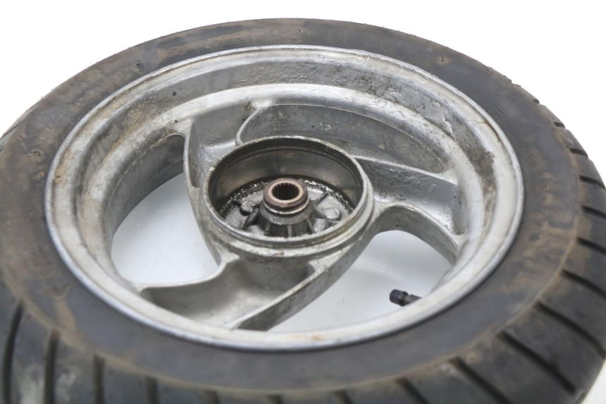 photo de HINTERRADFELGE PEUGEOT ELYSEO 50 (1998 - 2001) - Zoom auf Gebrauchszustand