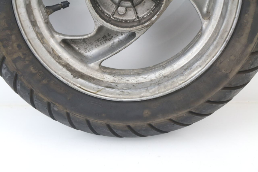 photo de HINTERRADFELGE PEUGEOT ELYSEO 50 (1998 - 2001) - Details der Befestigungspunkte