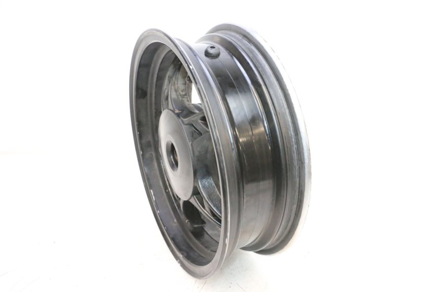photo de HINTERRADFELGE JM MOTORS F45i 4T 50 (2020 - 2023) - Details der Befestigungspunkte