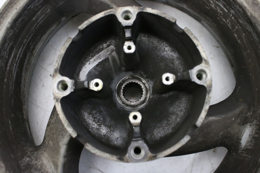 photo de HINTERRAD HONDA FES S-WING SWING ABS 125 (2007 - 2015) - Zoom auf Gebrauchszustand