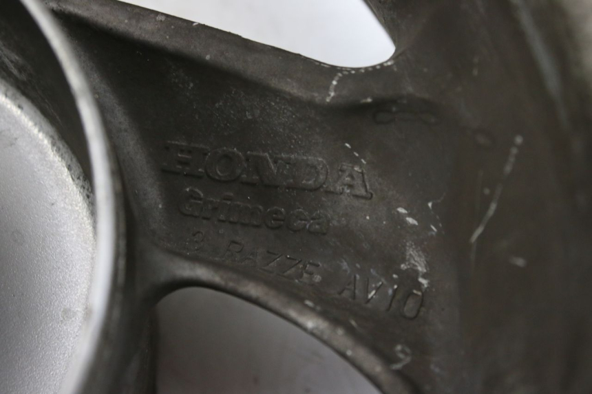 photo de HINTERRAD HONDA FES S-WING SWING ABS 125 (2007 - 2015) - Details der Befestigungspunkte