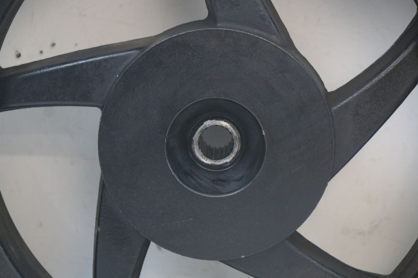 photo de HINTEN FELGE SYM FIDDLE 2 50 (2008 - 2013) - Technische Nahaufnahme