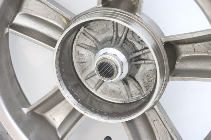 photo de Hinterradfelge SYM FIDDLE 3 III 50 (2014 - 2020) - Alternative Perspektive