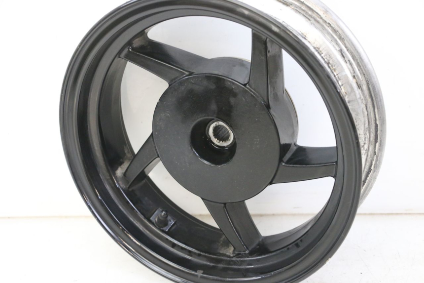 photo de HINTERRADFELGE SYM FIDDLE 125 (2008 - 2010) - Details der Befestigungspunkte