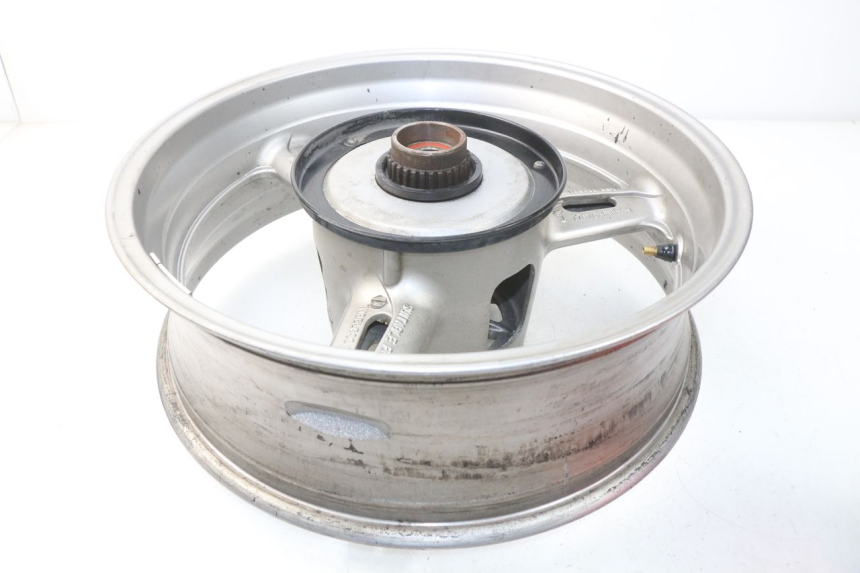 photo de HINTERRADFELGE YAMAHA FJR ABS 1300 (2006 - 2012) - Detailansicht des Bauteils