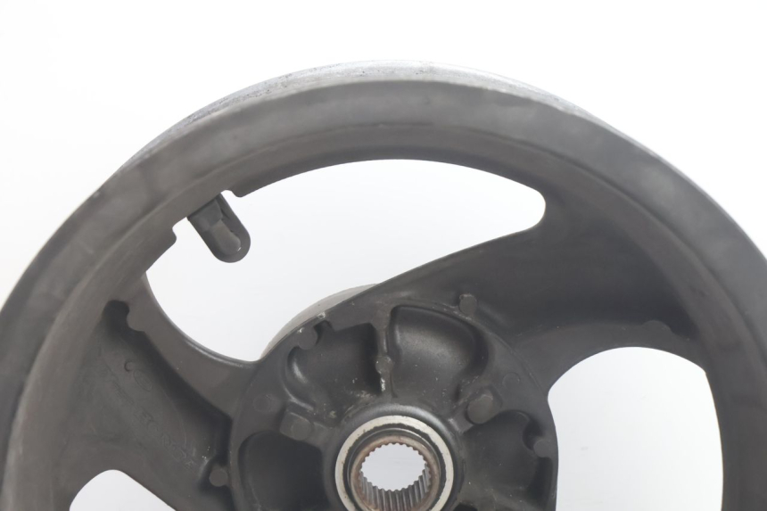 photo de HINTERRADFELGE HONDA FJS SILVER WING SILVERWING 400 (2005 - 2008) - Details der Befestigungspunkte