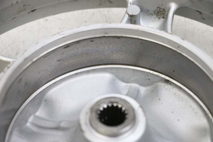 photo de HINTERRADFELGE MBK FLAME X 125 (2007 - 2016) - Hochauflösende Nahaufnahme