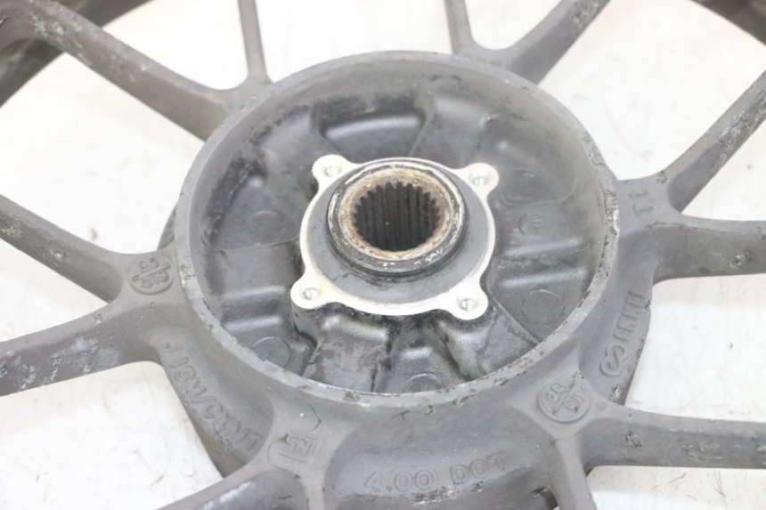 photo de HINTERRADFELGE HONDA FORZA ABS 300 (2013 - 2017) - Zoom auf Komponenten