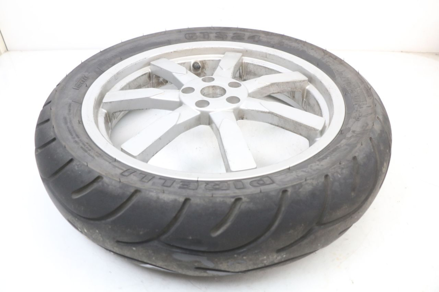 photo de HINTERRADFELGE PEUGEOT GEOPOLIS RS 125 (2007 - 2009) - Technische Nahaufnahme