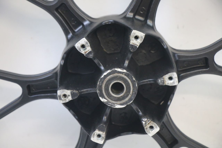 photo de HINTERRAD DERBI GPR 50 (2004 - 2009) - Charakteristische Merkmale