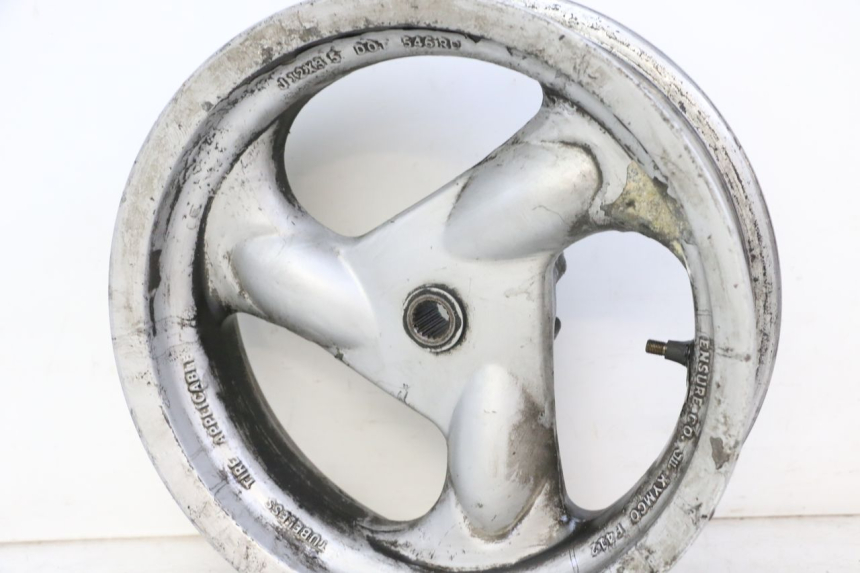 photo de HINTERRADFELGE KYMCO GRAND DINK 125 (2002 - 2007) - Details der Befestigungspunkte