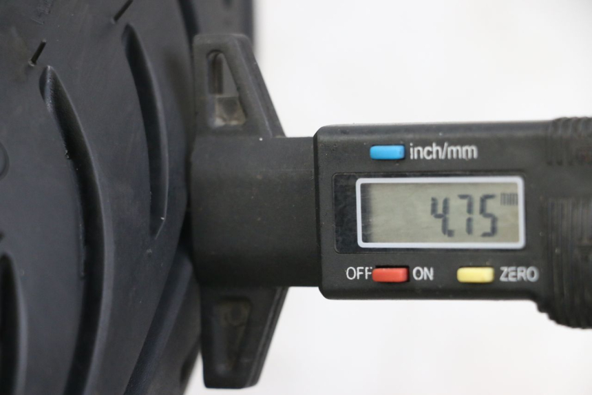 photo de HINTERRADFELGE SUZUKI GSX E 250 (1982 - 1983) - Detailansicht des Bauteils