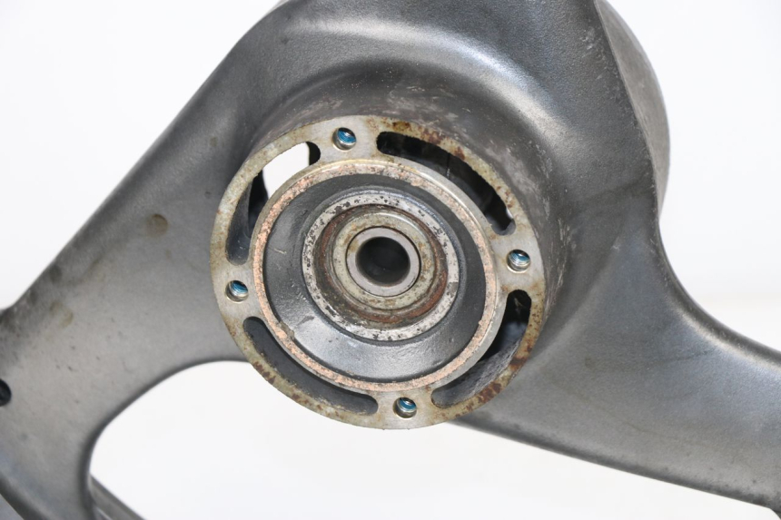 photo de HINTERRADFELGE SUZUKI GSXF GSX F 600 (1988 - 1997) - Kennzeichnungen und Originalreferenzen