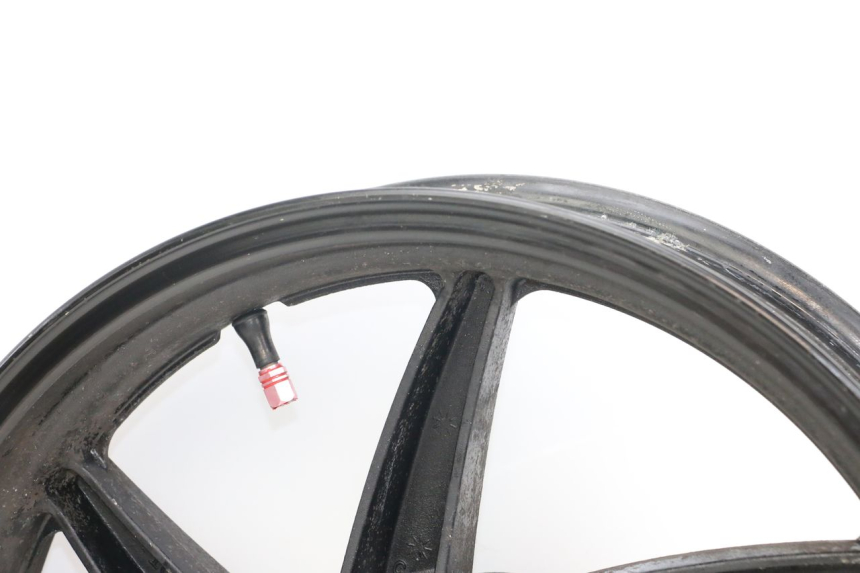 photo de HINTERRADFELGE HYOSUNG GTR 125 (2006 - 2008) - Details der Befestigungspunkte