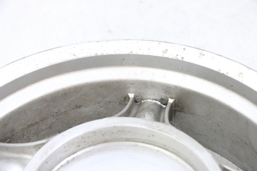 photo de HINTERRADFELGE JM MOTORS GTS 125 (2015 - 2019) - Details der Befestigungspunkte