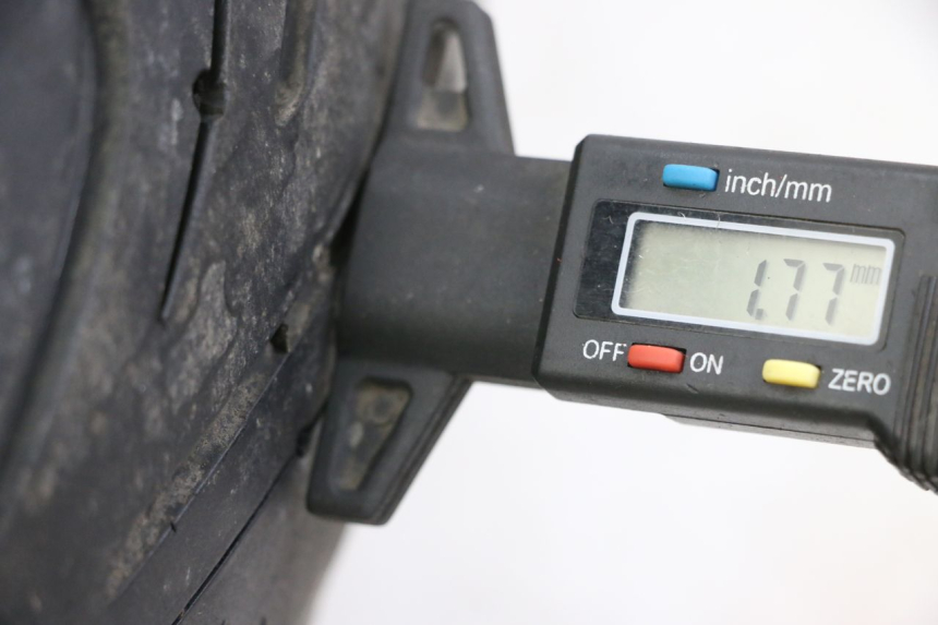 photo de HINTERRADFELGE HONDA CBR F 1000 (1993 - 1996) - Zoom auf Gebrauchszustand