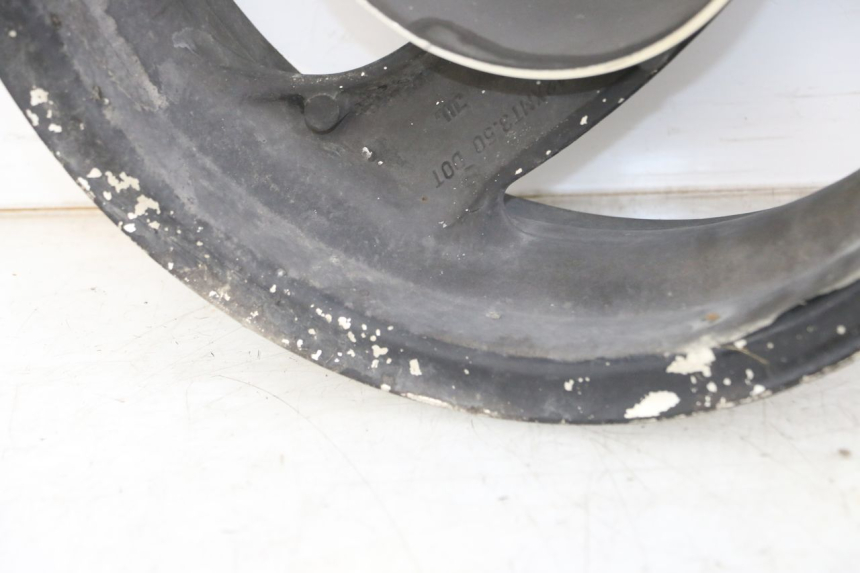 photo de HINTERRADFELGE HONDA FES S-WING SWING 125 (2007 - 2015) - Zoom auf Gebrauchszustand