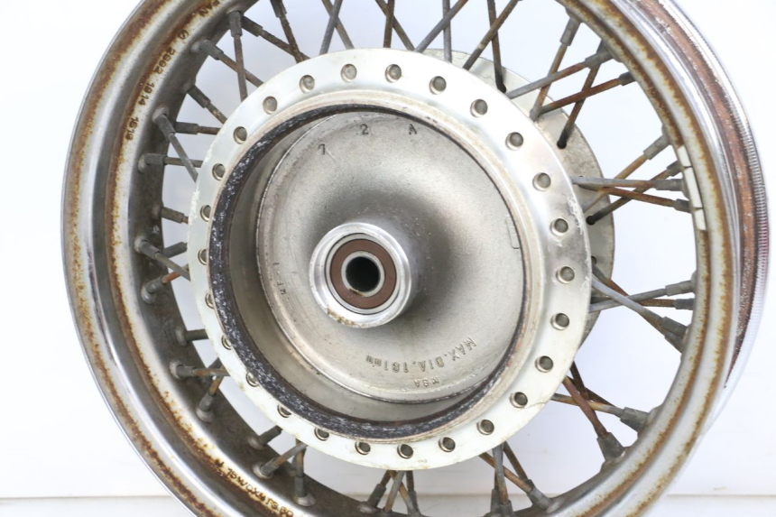 photo de HINTERRADFELGE HONDA VT C2 SHADOW 750 (1997 - 2001) - Details der Befestigungspunkte