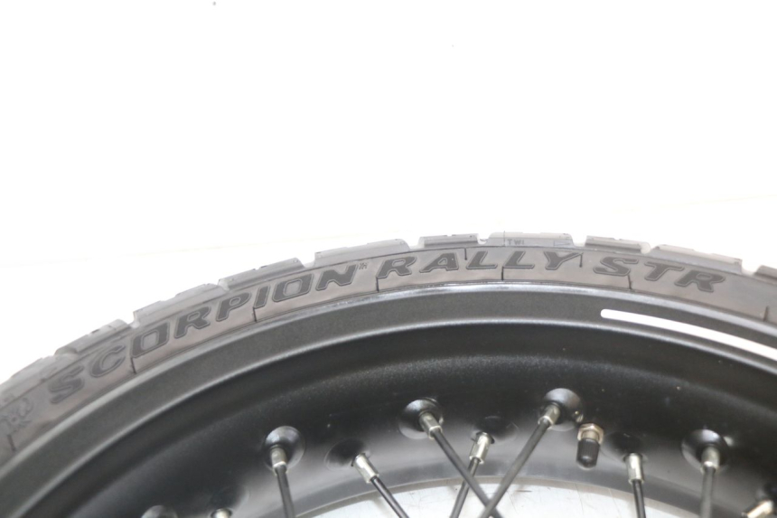 photo de HINTERRADFELGE HUSQVARNA SVARTPILEN 401 (2018 - 2023) - Ergänzendes Produktfoto