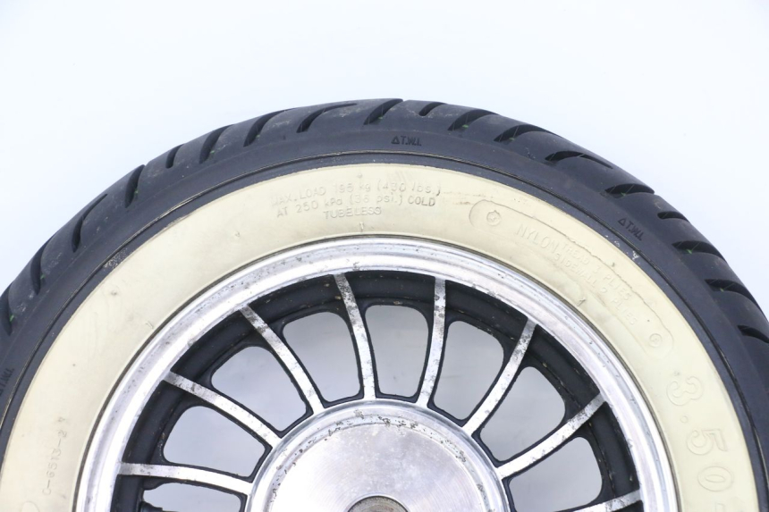 photo de HINTERRADFELGE JM MOTORS VX 125 (2022 - 2025) - Details der Befestigungspunkte