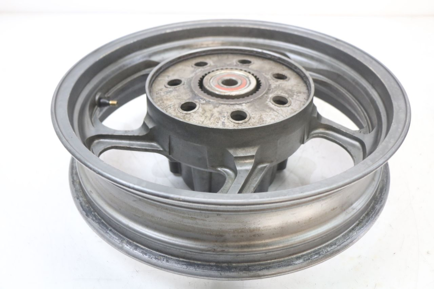 photo de HINTERRADFELGE KAWASAKI GTR 1000 (1994 - 2004) - Detailansicht des Bauteils