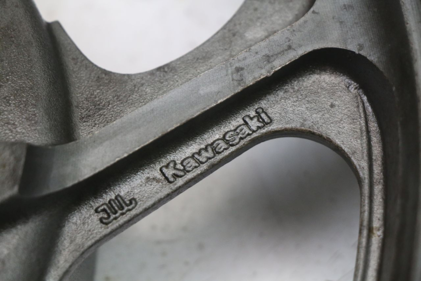 photo de HINTERRADFELGE KAWASAKI GTR 1000 (1994 - 2004) - Weitere Ansicht des Artikels
